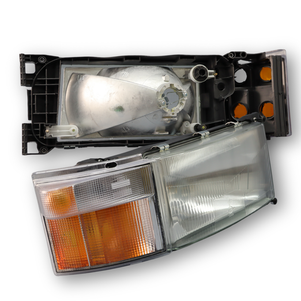 Фара SCANIA 114, 124, R, P, G (1996-2019) с указателем поворота, правая (C.F.Berg) Фара SCANIA 114, 124, R, P, G (1996-2019) с указателем поворота, правая (C.F.Berg)