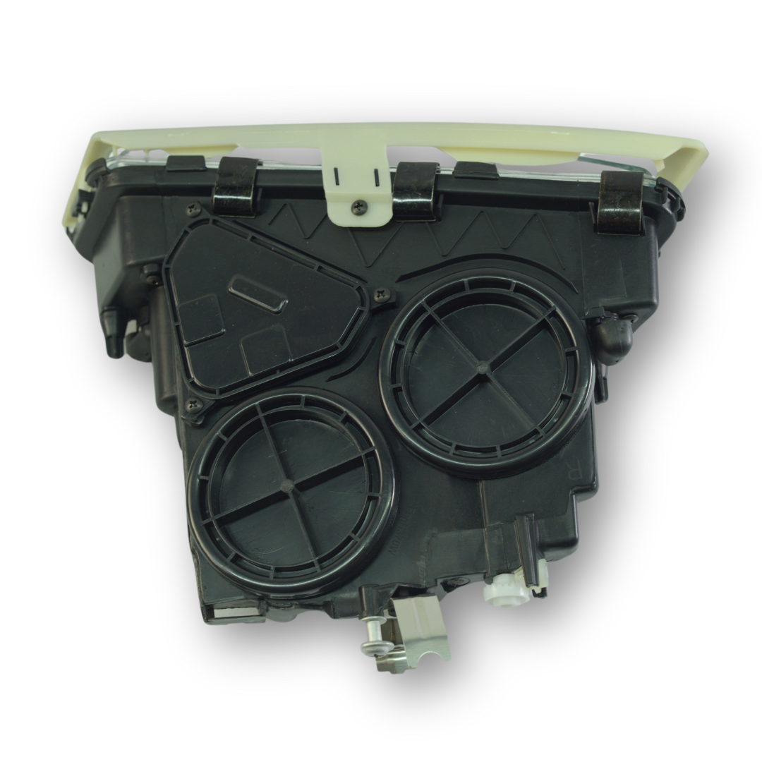 Фара противотуманная VOLVO FH, FH16, FM (2005- ...) 2 лампы H3, правая (C.F.BERG) Фара противотуманная VOLVO FH, FH16, FM (2005- ...) 2 лампы H3, правая (C.F.BERG)