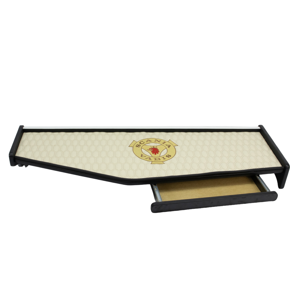 Полка кабины длинная SCANIA 420 R бежевая с вышивкой\ST- Экокожа стёжка\ Полка кабины длинная SCANIA 420 R бежевая с вышивкой\ST- Экокожа стёжка\