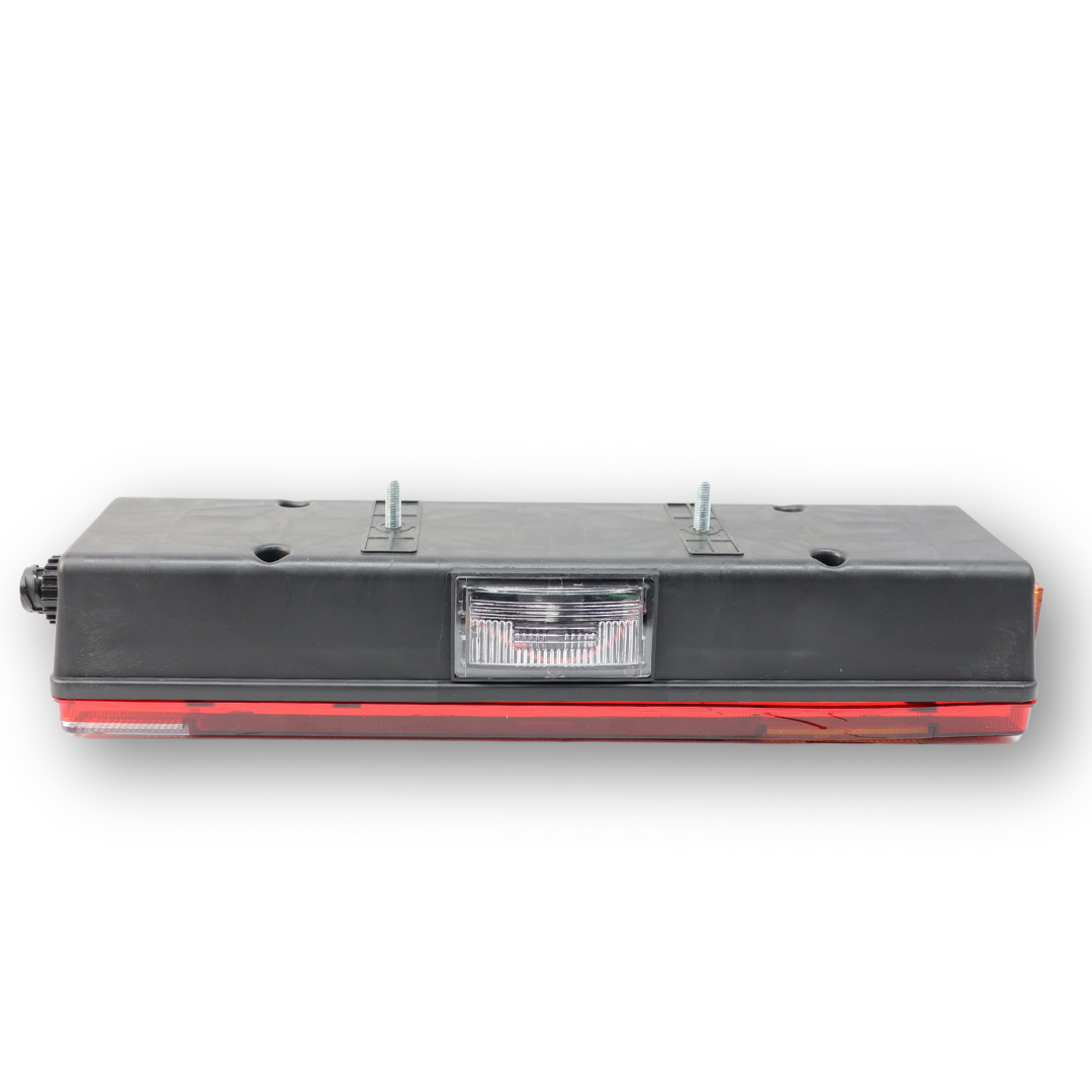 Фонарь задний 0030 Универсальный левый\разъем AMP Фонарь задний 0030 Универсальный левый\разъем AMP