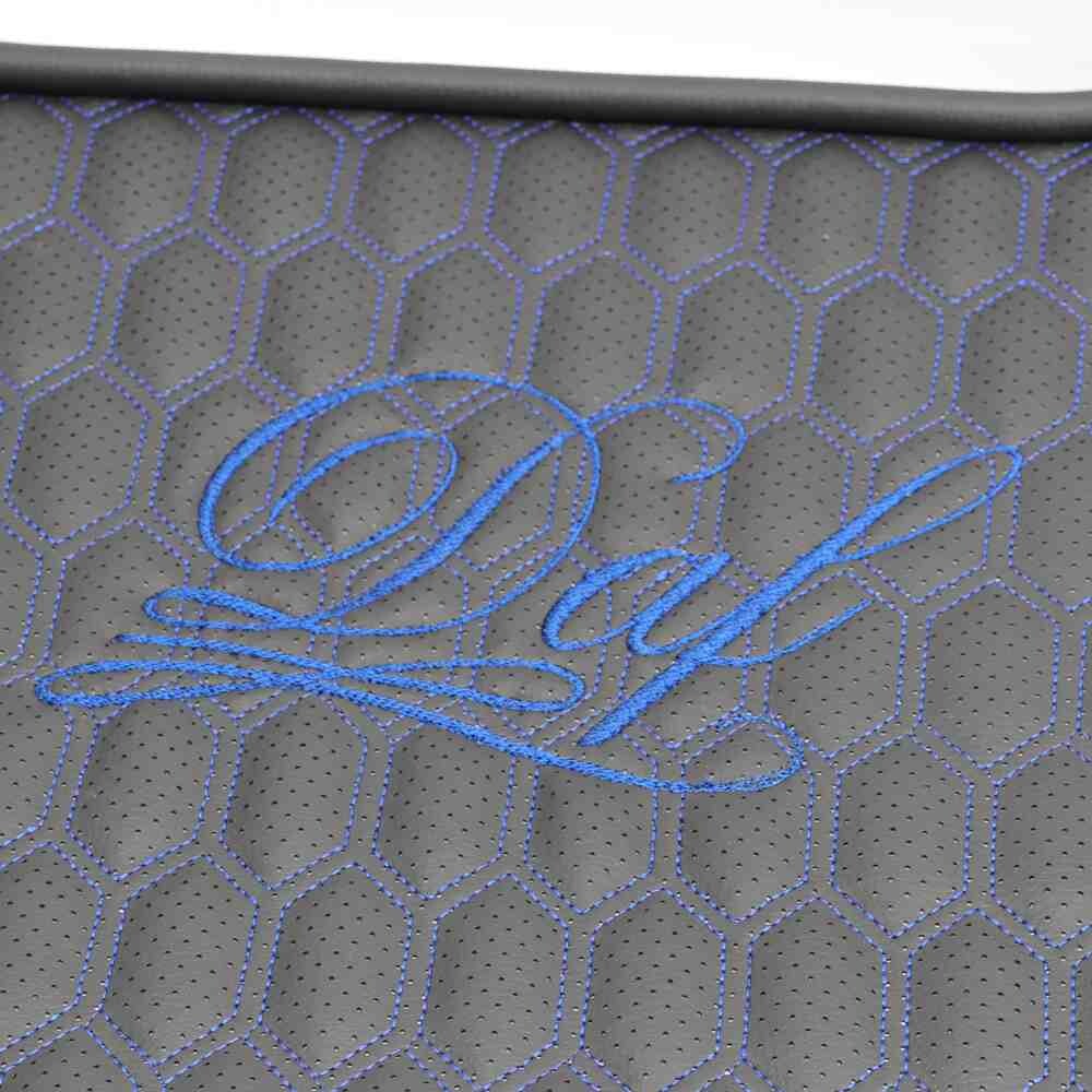 Полиця кабіни довга DAF XF 106 чорна перфорація з вишивкою\ST- Екошкіра стежка\