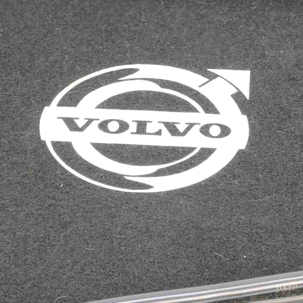 Полка кабины длинная VOLVO FH EURO 6  с 2014г\Graphite\