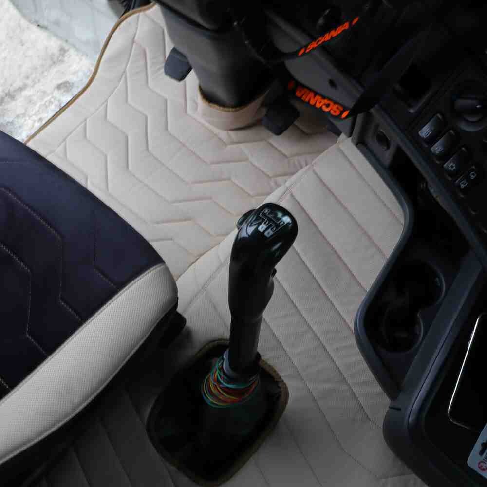 Коврик 3D Экокожа SCANIA R 2004-2013; МКПП, бежевый,
