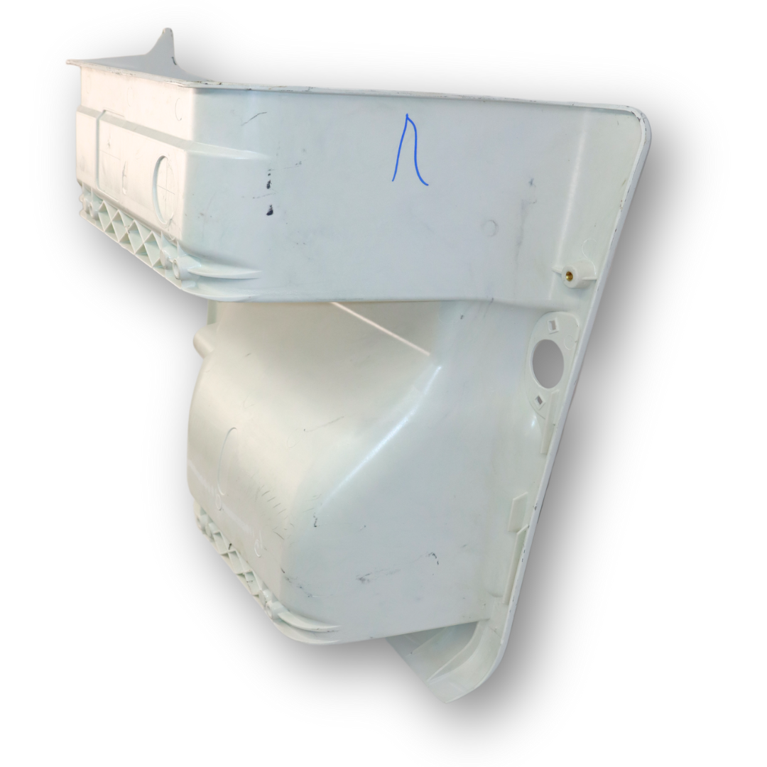 Ступень нижняя пластик RENAULT PREMIUM II ROUTE - LANDER (2007→) правая Ступень нижняя пластик RENAULT PREMIUM II ROUTE - LANDER (2007→) правая