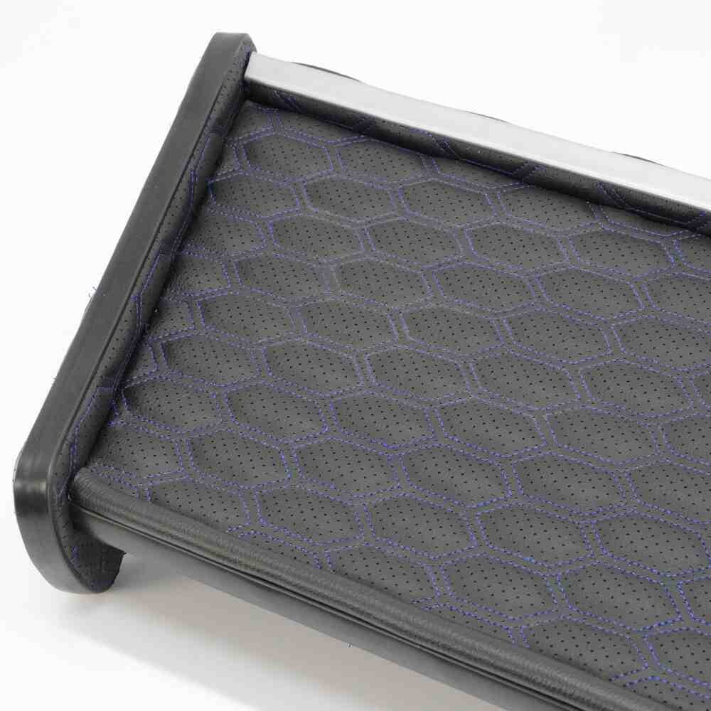 Полиця кабіни довга MAN TGX чорна перфорація з вишивкою\ST- Екошкіра стежка\