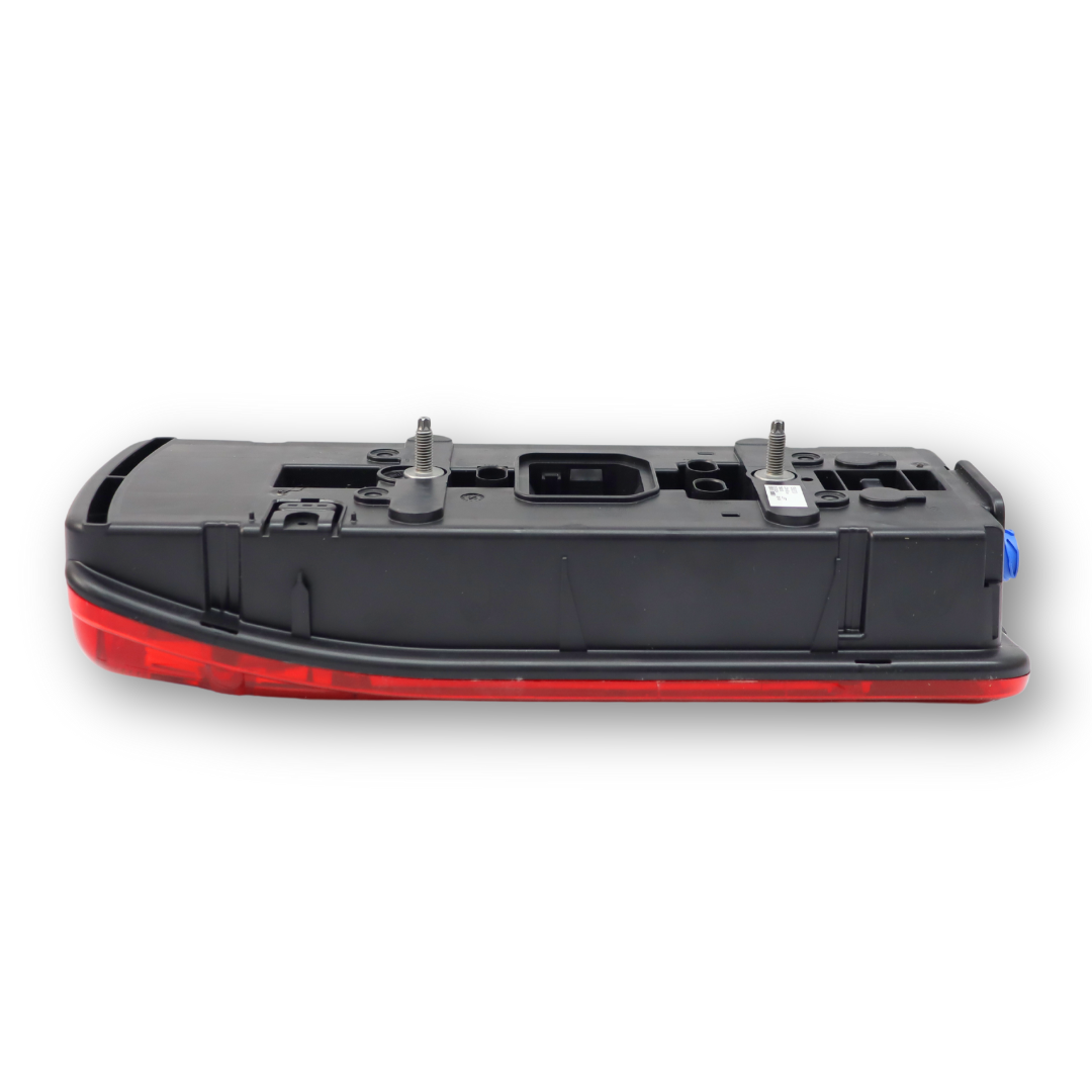 Фонарь задний MAN TGA, TGL, TGM, TGX \левый \ с разъемом "AMP" Vignal Фонарь задний MAN TGA, TGL, TGM, TGX \левый \ с разъемом "AMP" Vignal