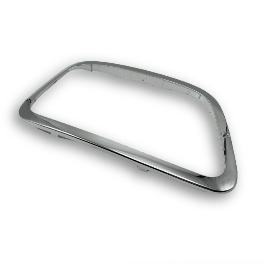 Декор.рамка фары Mercedes Actros MP3 \прав\ Декор.рамка фары Mercedes Actros MP3 \прав\