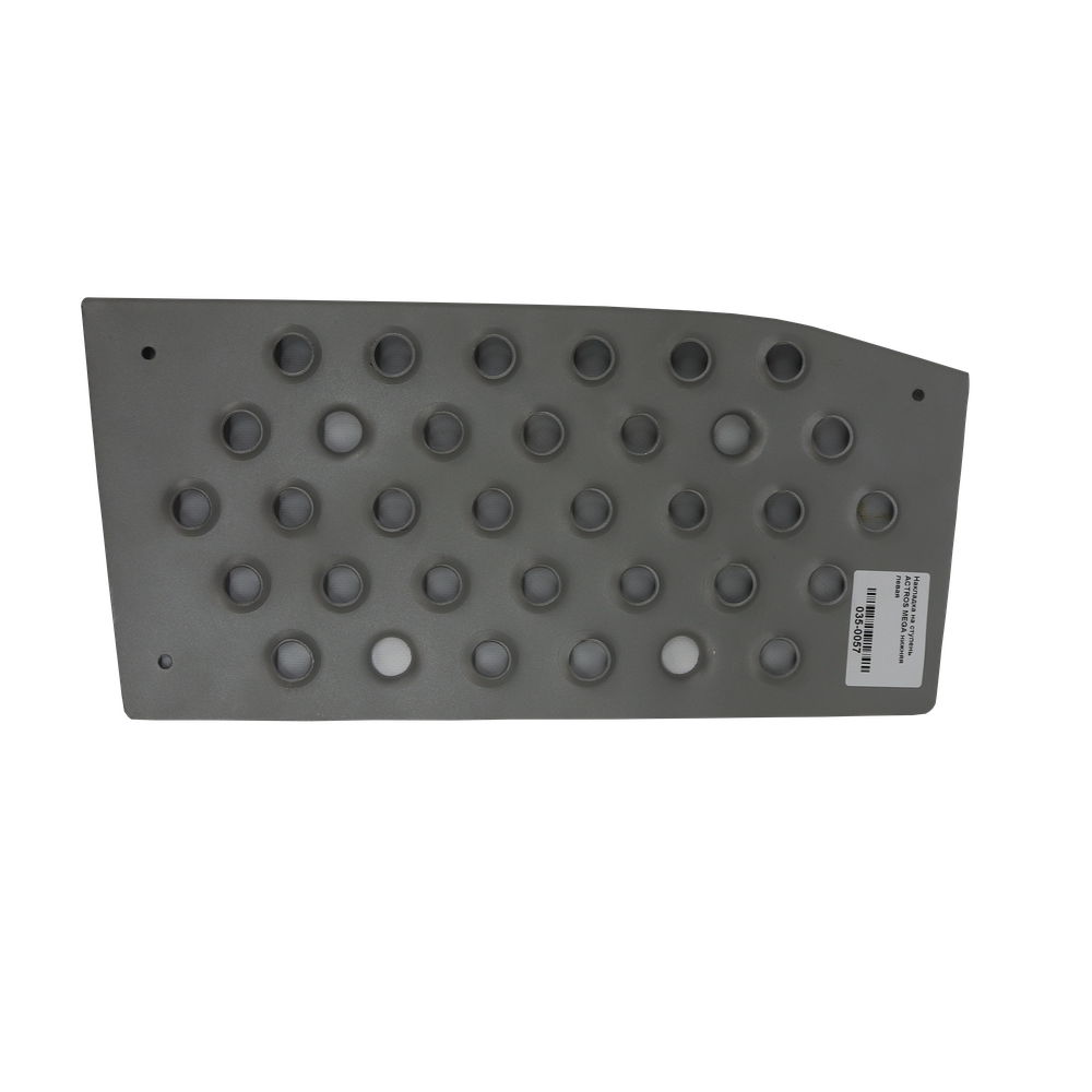 Накладка на ступень ACTROS MEGA нижняя левая Накладка на ступень ACTROS MEGA нижняя левая