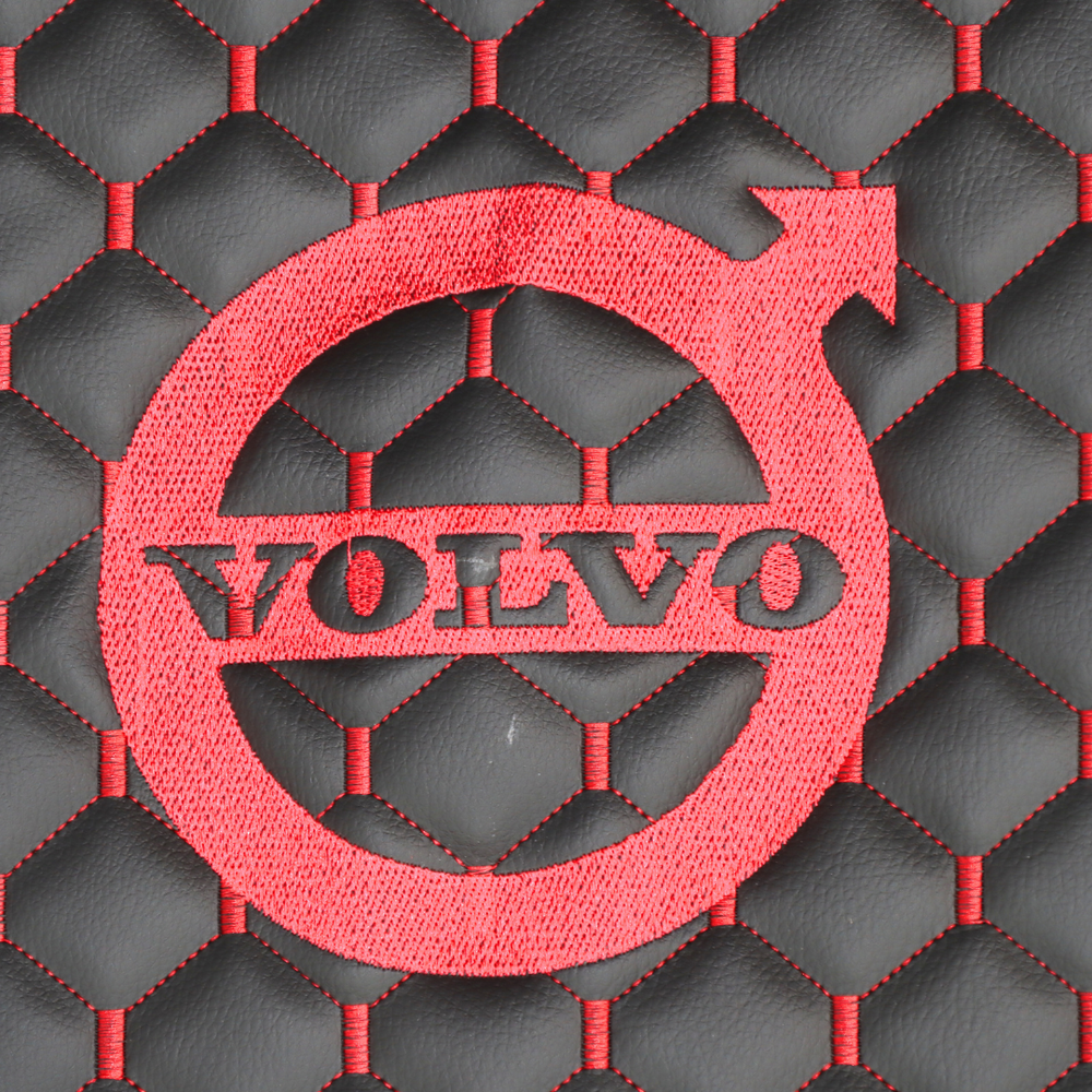 Коврик Экокожа VOLVO FH 2003-2013; АКПП, черный c вышивкой,