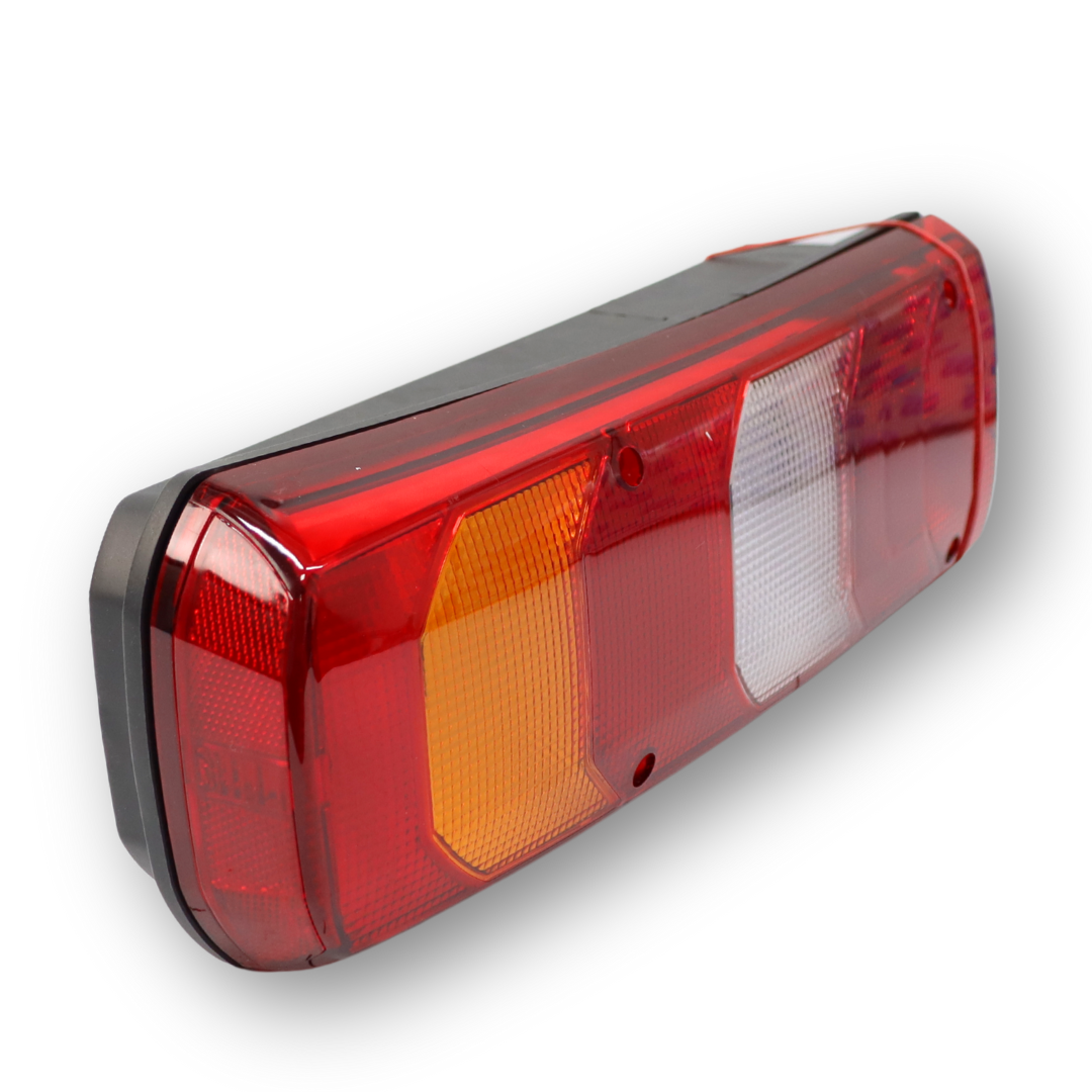 Фонарь задний MERCEDES ACTROS MP4 с боковым разъемом (левый) Фонарь задний MERCEDES ACTROS MP4 с боковым разъемом (левый)