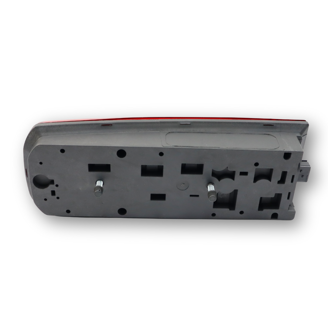 Фонарь задний MERCEDES ACTROS MP4 с боковым разъемом (правый) Фонарь задний MERCEDES ACTROS MP4 с боковым разъемом (правый)