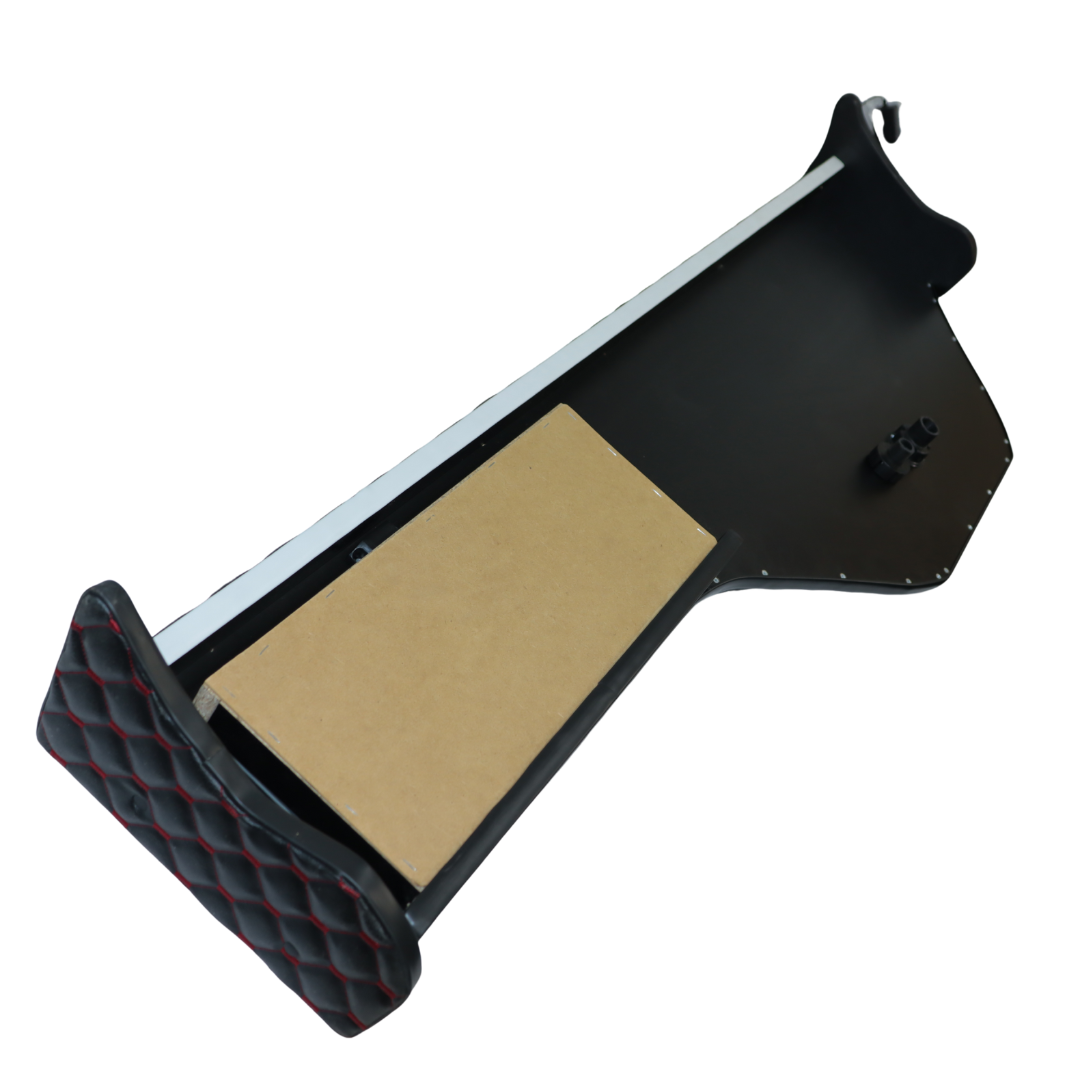 Полиця кабіни довга DAF 105 чорна\вся в шкірі\ST- Екошкіра стежка\ Полиця кабіни довга DAF 105 чорна\вся в шкірі\ST- Екошкіра стежка\