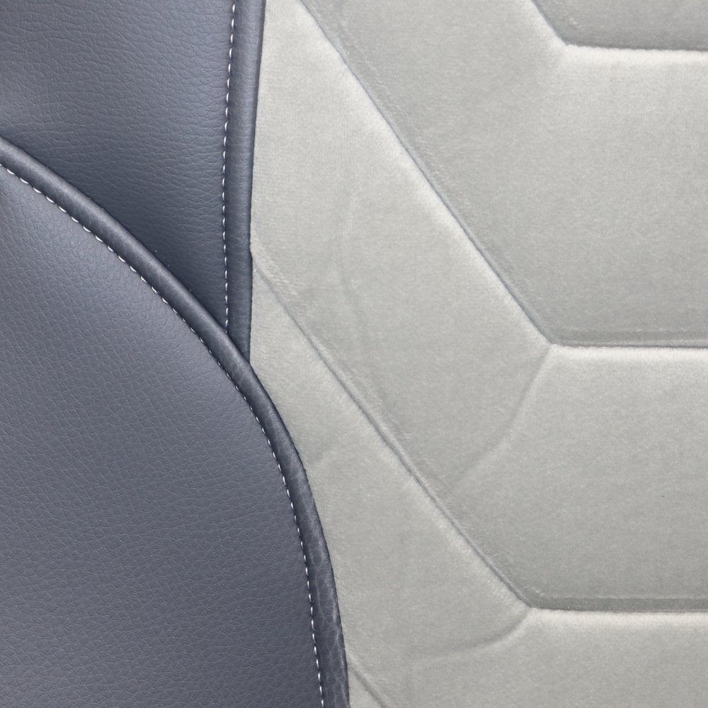 Чехол на сиденья DAF LF cерая кожа - серый велюр Чехол на сиденья DAF LF cерая кожа - серый велюр