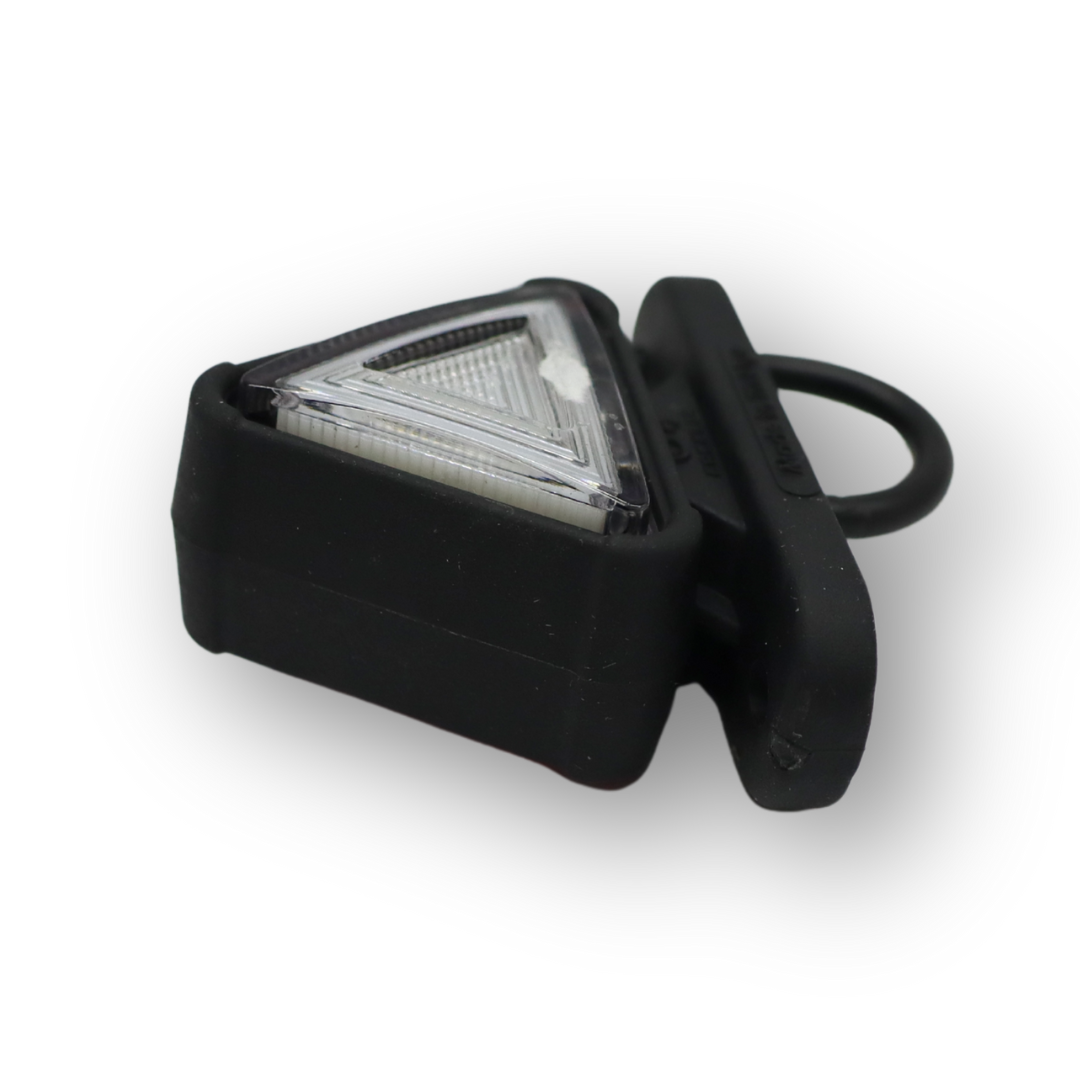 Габаритный фонарь треугольный красно-белый Габаритный фонарь треугольный красно-белый