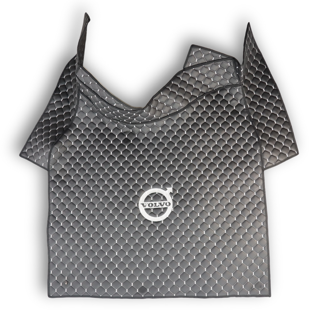 Килимок Екошкіра VOLVO FH 2003-2013; АКПП, чорний з вишивкою, Килимок Екошкіра VOLVO FH 2003-2013; АКПП, чорний з вишивкою,