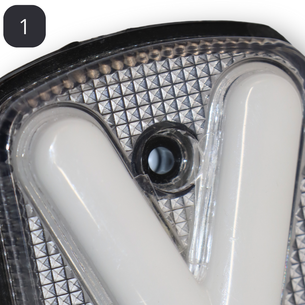 Фонарь габаритный LED 24V белый NEON уценка