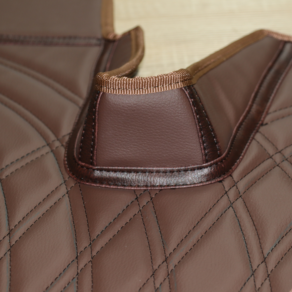 Килимок 3D Екошкіра SCANIA R 2014-2016; рестайлінг 2017; АКПП, з вишивкою "NUDE BUS CLUB" Килимок 3D Екошкіра SCANIA R 2014-2016; рестайлінг 2017; АКПП, з вишивкою "NUDE BUS CLUB"