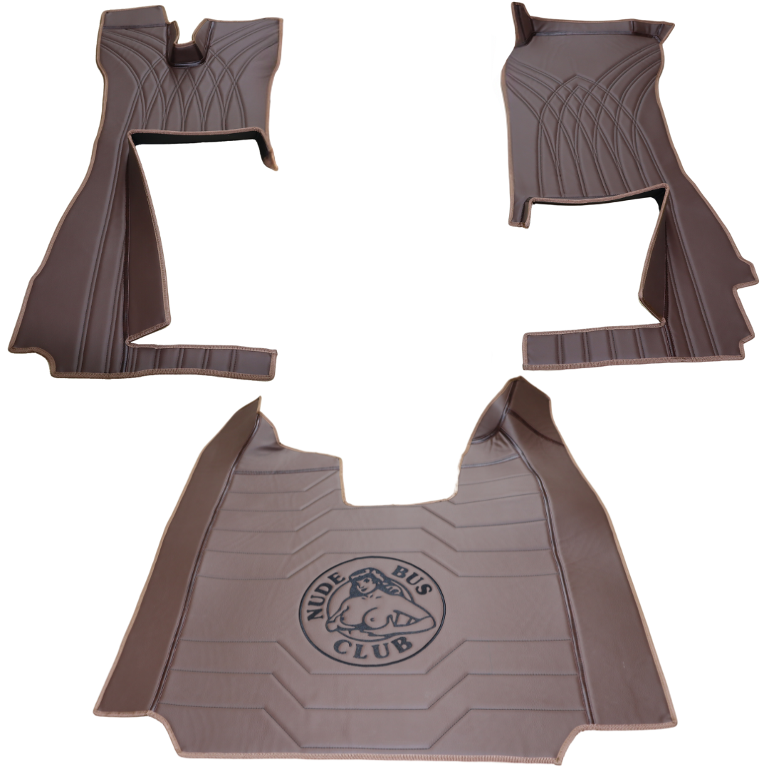 Килимок 3D Екошкіра SCANIA R 2014-2016; рестайлінг 2017; АКПП, з вишивкою "NUDE BUS CLUB" Килимок 3D Екошкіра SCANIA R 2014-2016; рестайлінг 2017; АКПП, з вишивкою "NUDE BUS CLUB"