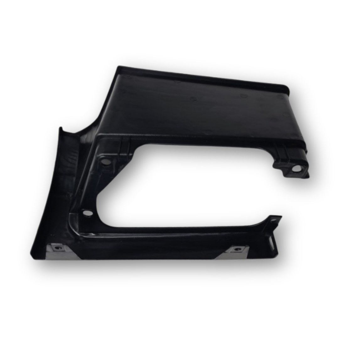 Ступень нижняя пластик VOLVO FH4 Euro 6 левая Ступень нижняя пластик VOLVO FH4 Euro 6 левая