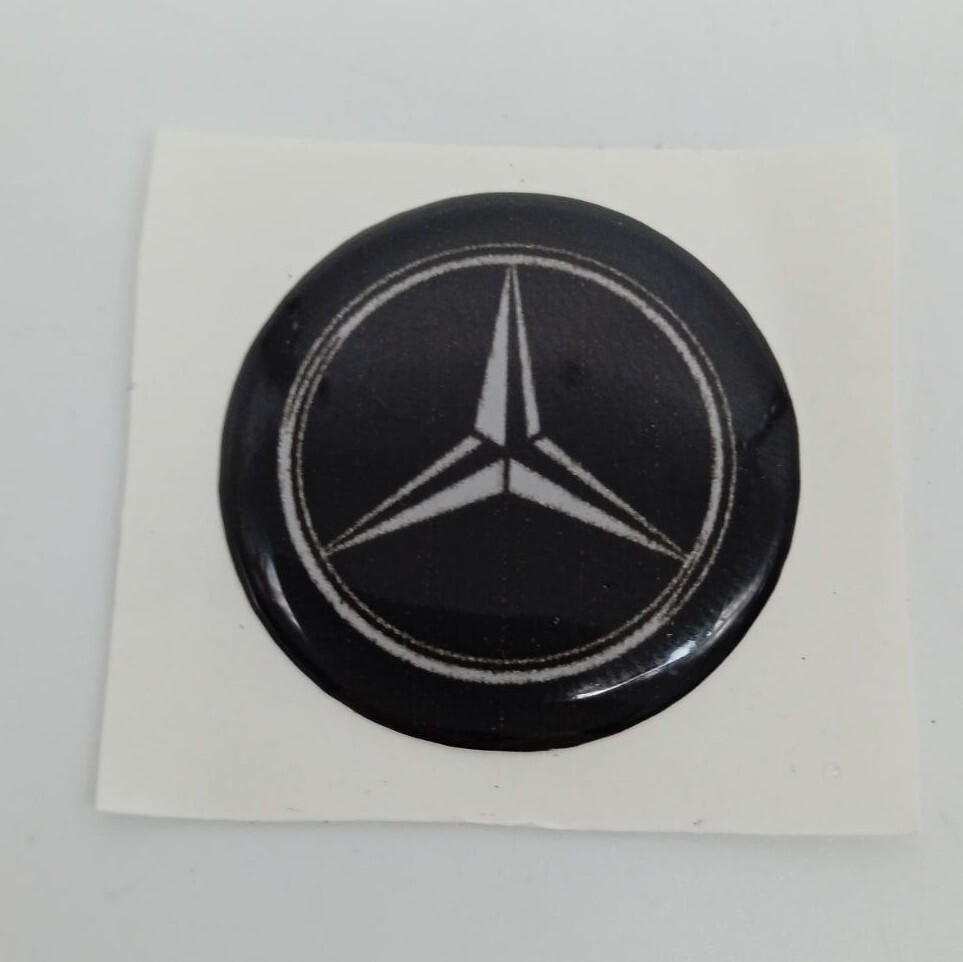 Наклейка на колпачёк MERCEDES Наклейка на колпачёк MERCEDES