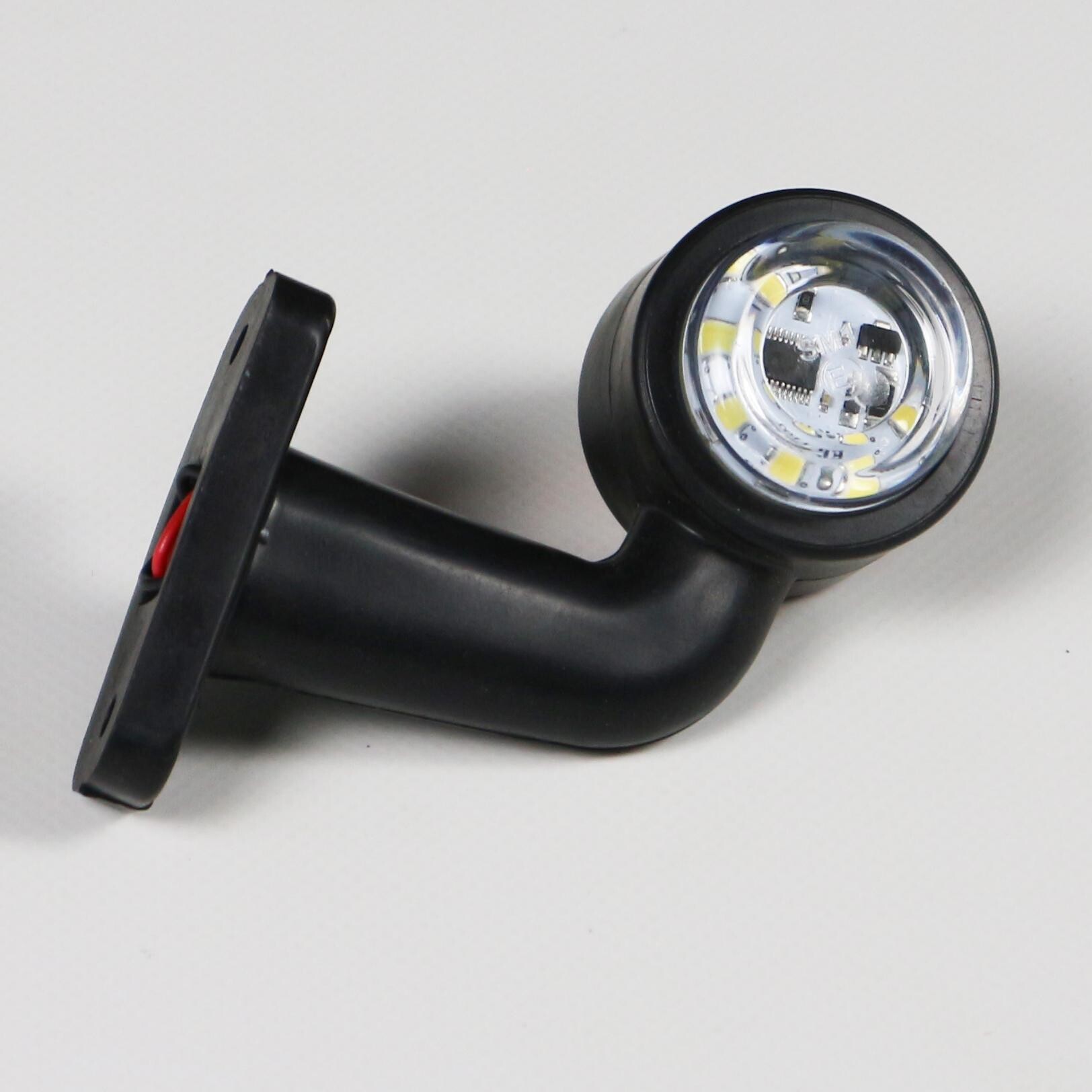 Фонарь габаритный рог 7 см, 18 LED кривой-бегущий диод \F.PLAS\ Фонарь габаритный рог 7 см, 18 LED кривой-бегущий диод \F.PLAS\