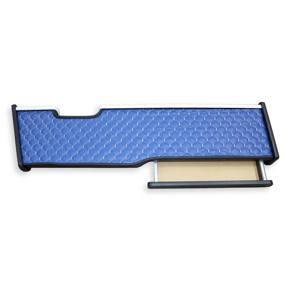 Полиця кабіни довга MAN TGX синя; з вирізом під датчик смуг; Euro6; ST - Екошкіра стежка Полиця кабіни довга MAN TGX синя; з вирізом під датчик смуг; Euro6; ST - Екошкіра стежка