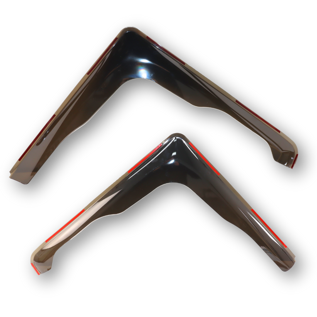 Ветровик DAF XF 106; 2006 +;Черный.Вставной.