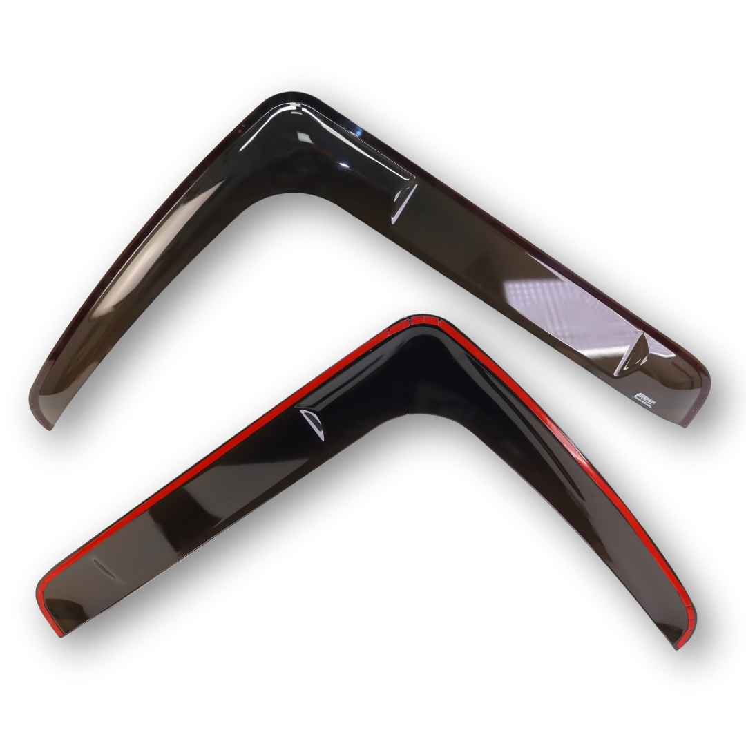 Ветровик MAN TGA ; 2000-2009;Черный.Накладной. Ветровик MAN TGA ; 2000-2009;Черный.Накладной.