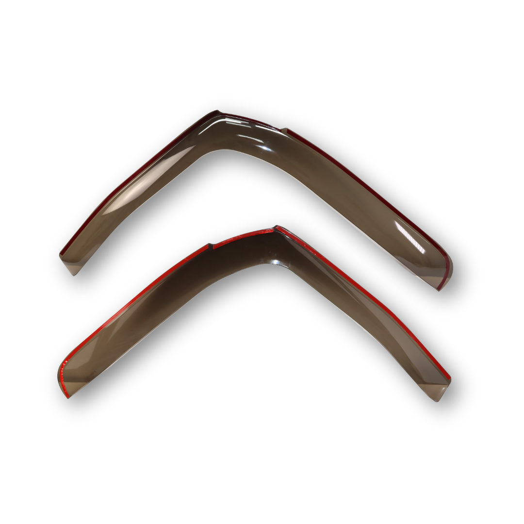 Ветровик VOLVO FH 4 / FM 4 ; 2013 + ;Черный.Накладной. Ветровик VOLVO FH 4 / FM 4 ; 2013 + ;Черный.Накладной.