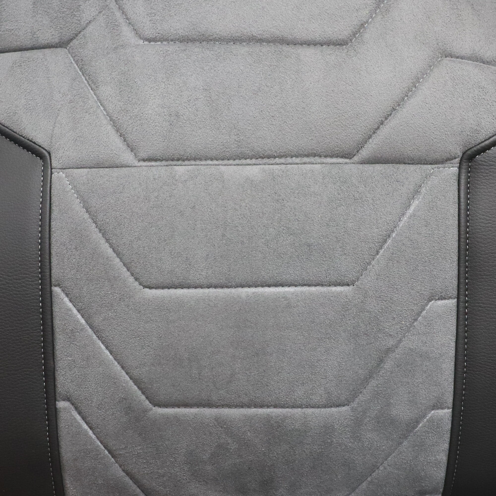 Чохол на сидіння MAN TGX, TGA, TGL, TGM, TGS; (2017) 1 ремінь водій, чорна шкіра+сіра алькантара Чохол на сидіння MAN TGX, TGA, TGL, TGM, TGS; (2017) 1 ремінь водій, чорна шкіра+сіра алькантара