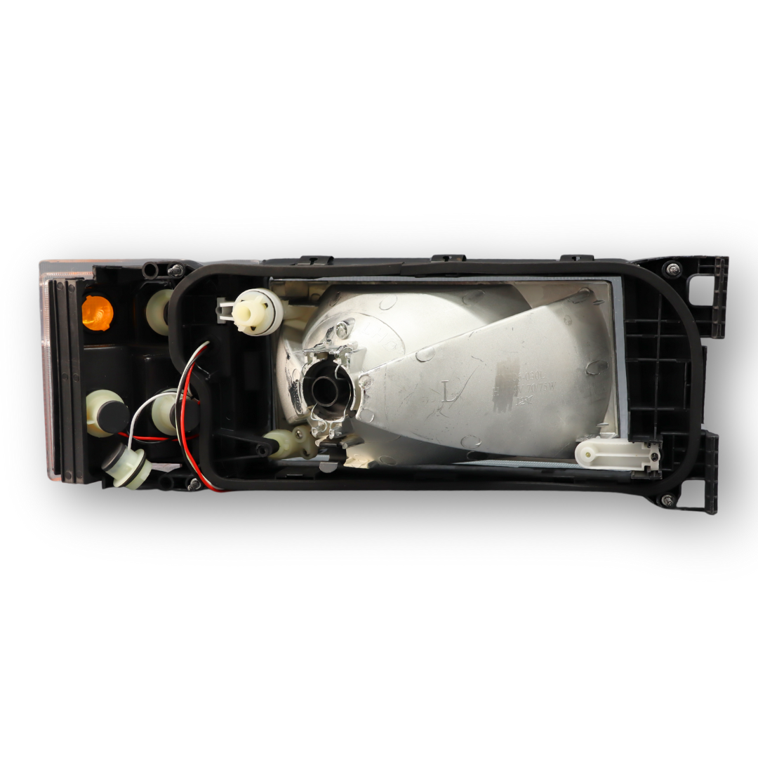 Фара SCANIA 114, 124, R, P, G (1996-2019) с указателем поворота, левая (TANGDE) Фара SCANIA 114, 124, R, P, G (1996-2019) с указателем поворота, левая (TANGDE)