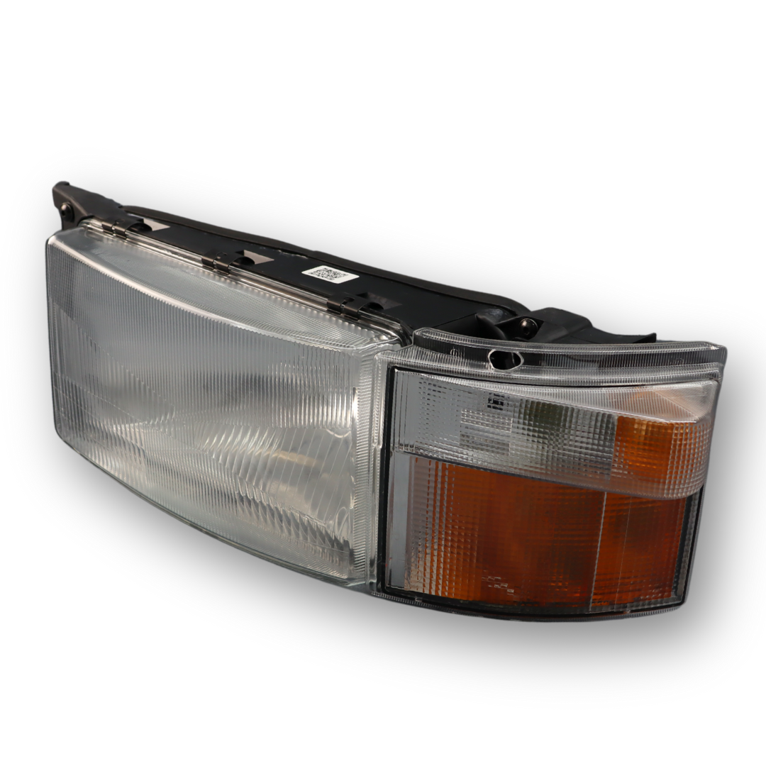 Фара SCANIA 114, 124, R, P, G (1996-2019) с указателем поворота, левая (TANGDE) Фара SCANIA 114, 124, R, P, G (1996-2019) с указателем поворота, левая (TANGDE)