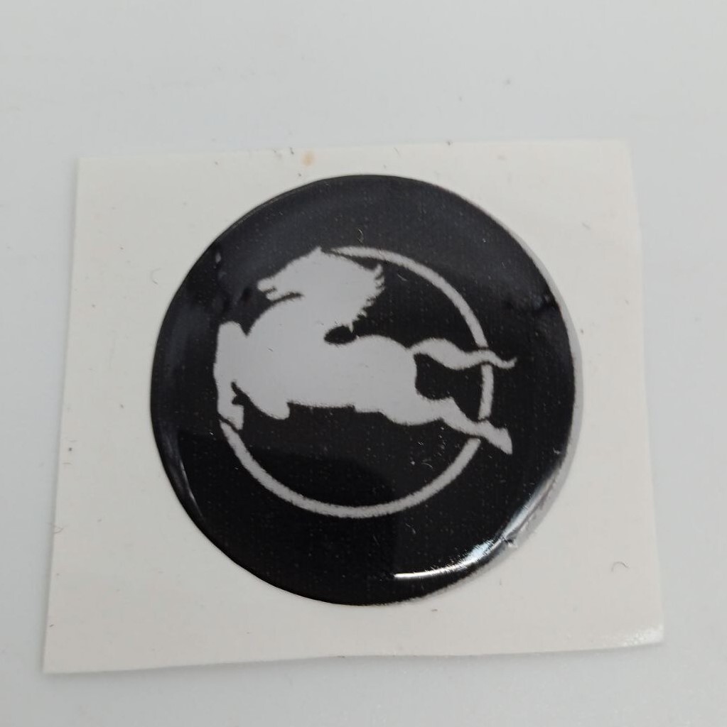 Наклейка на колпачёк IVECO