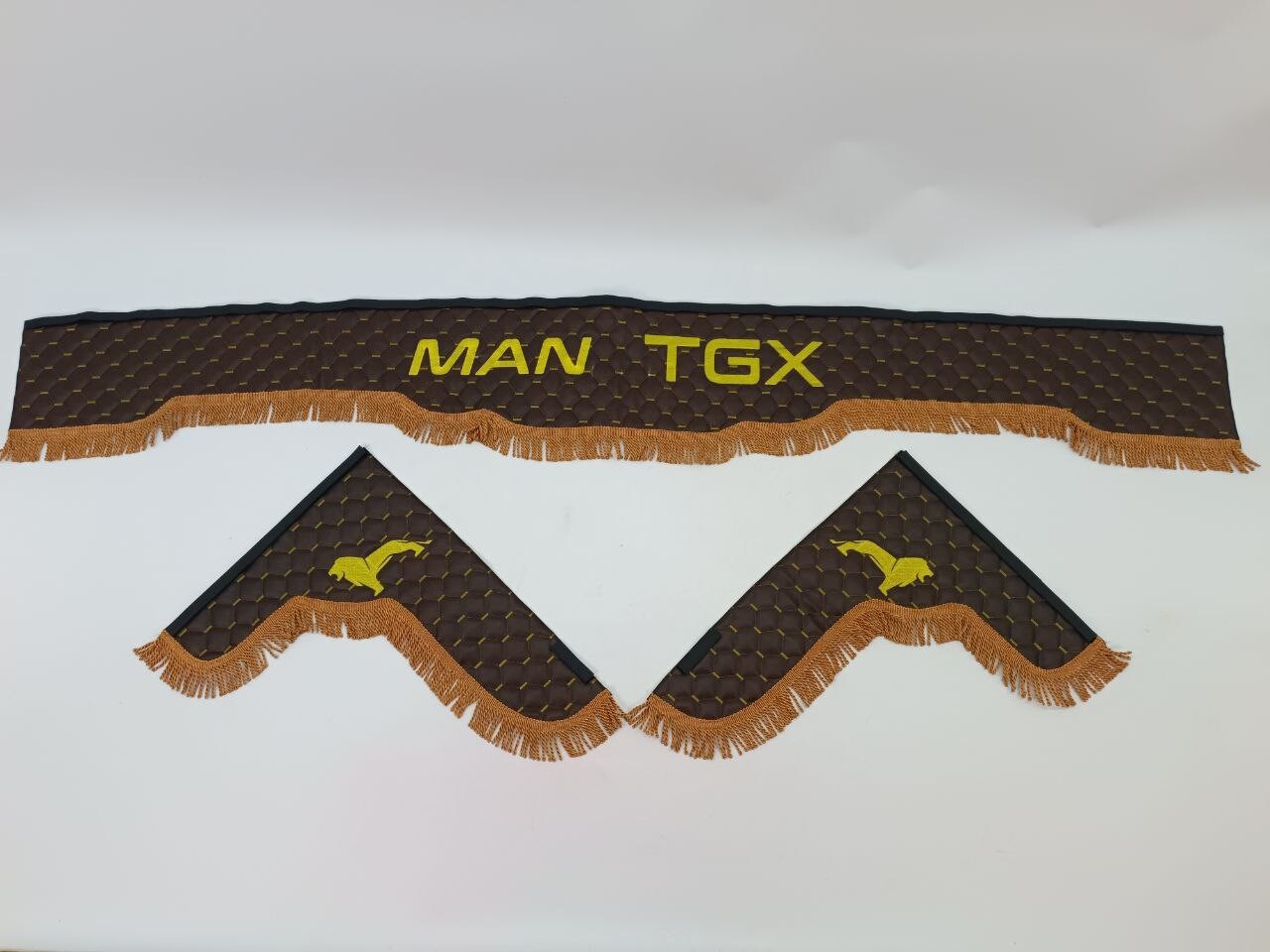 Шторка Экокожа "Memphis" MAN лоб+косынки коричневая Шторка Экокожа "Memphis" MAN лоб+косынки коричневая