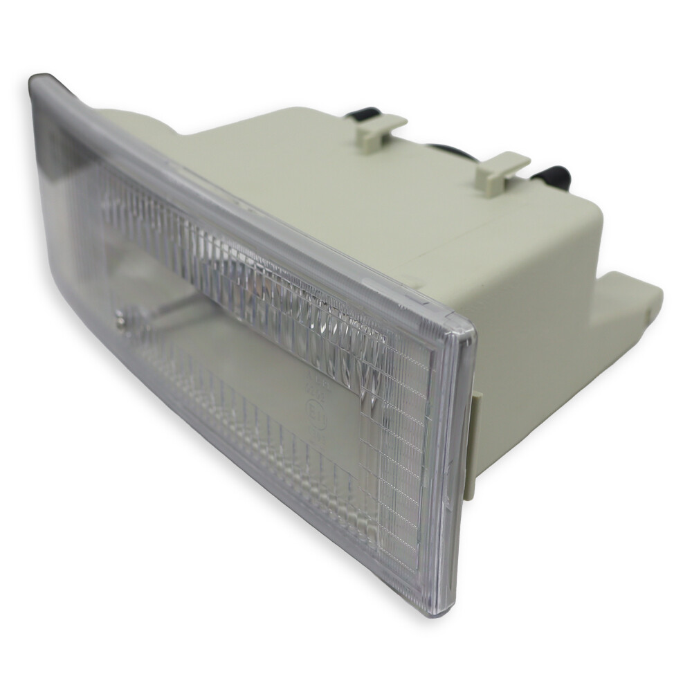 Фара противотуманная VOLVO FH12 (1993-2002), FH 16, FM 10, FM 12, FM 7 (с 1993), H3, правая (Rolling) Фара противотуманная VOLVO FH12 (1993-2002), FH 16, FM 10, FM 12, FM 7 (с 1993), H3, правая (Rolling)