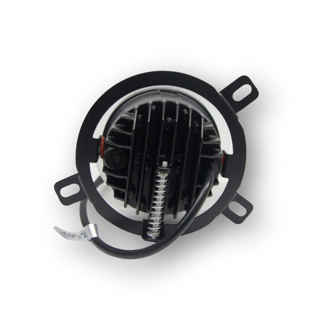 Фара противотуманная Renault Magnum (3 линзы белый свет + ДХО) Фара противотуманная Renault Magnum (3 линзы белый свет + ДХО)