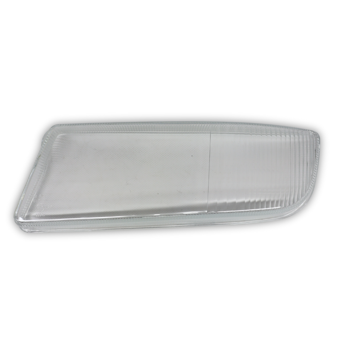 Стекло противотуманной фары MAN TGX, TGS (2006- ...) левое (C.F.BERG) Стекло противотуманной фары MAN TGX, TGS (2006- ...) левое (C.F.BERG)