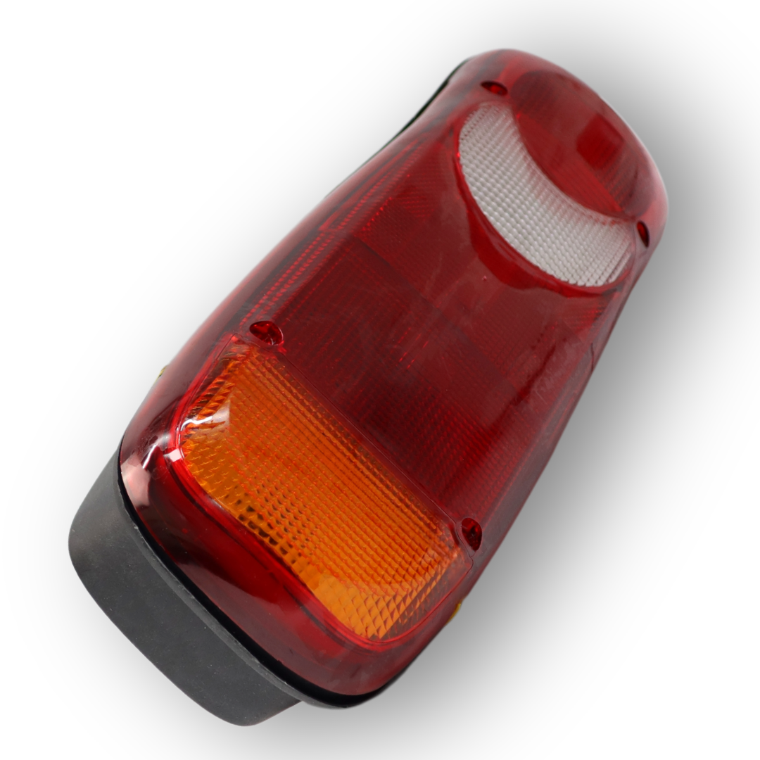 Фонарь задний RENAULT PREMIUM I - MIDLUM (2000-2005) \правый\ с разъемом AMP
