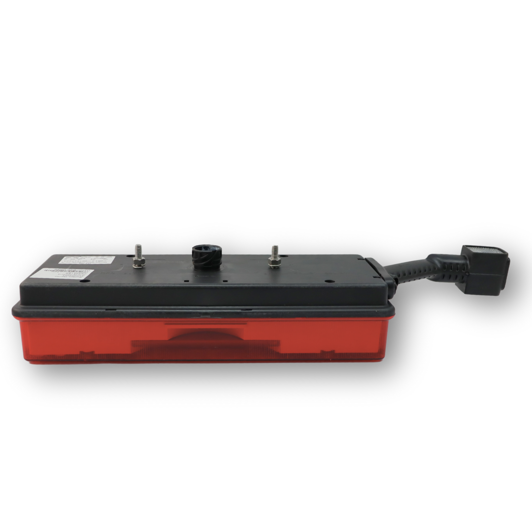 Фонарь задний EUROPOINT III; треугольный отражатель, LED габарит, разъем 7-pin ASS2; левый (ASPOCK) Фонарь задний EUROPOINT III; треугольный отражатель, LED габарит, разъем 7-pin ASS2; левый (ASPOCK)