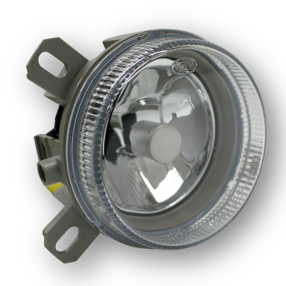 Фара противотуманная RENAULT MAGNUM, H1, левая-правая (TBM) Фара противотуманная RENAULT MAGNUM, H1, левая-правая (TBM)