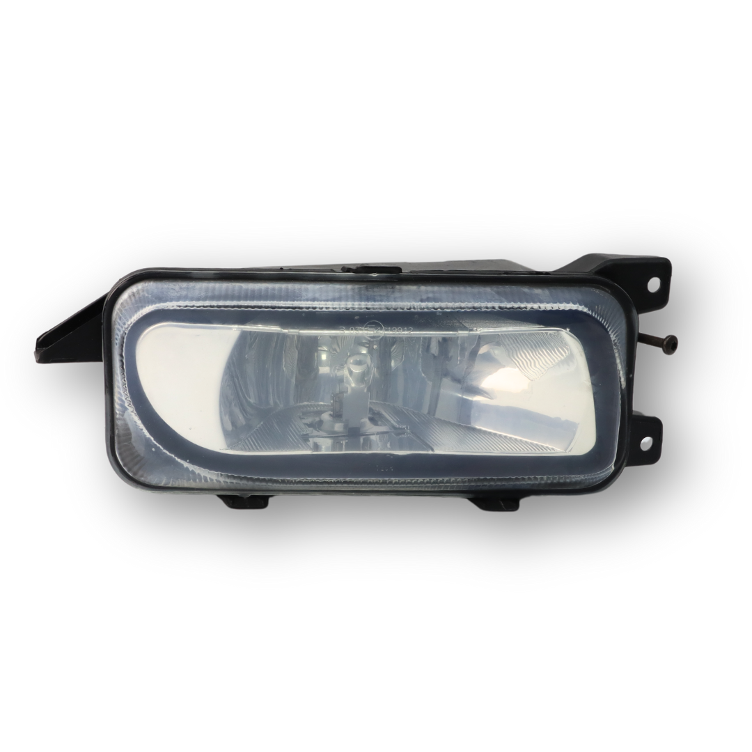 Фара противотуманная MERCEDES ACTROS (2002), ACTROS MP2 (с 2003), MP3 (с 2002), H3, правая (MARS) Фара противотуманная MERCEDES ACTROS (2002), ACTROS MP2 (с 2003), MP3 (с 2002), H3, правая (MARS)