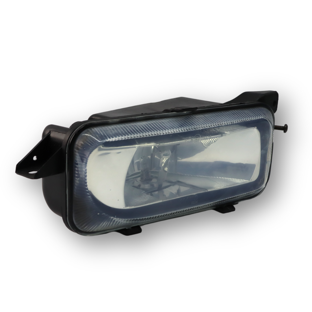 Фара противотуманная MERCEDES ACTROS (2002), ACTROS MP2 (с 2003), MP3 (с 2002), H3, правая (MARS) Фара противотуманная MERCEDES ACTROS (2002), ACTROS MP2 (с 2003), MP3 (с 2002), H3, правая (MARS)