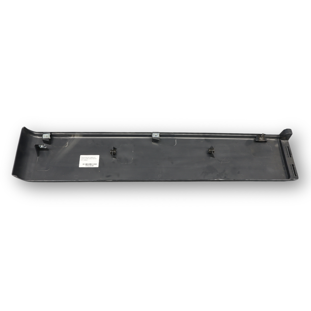 Продолжение верхней ступени Mercedes Actros 2-3, левое Продолжение верхней ступени Mercedes Actros 2-3, левое