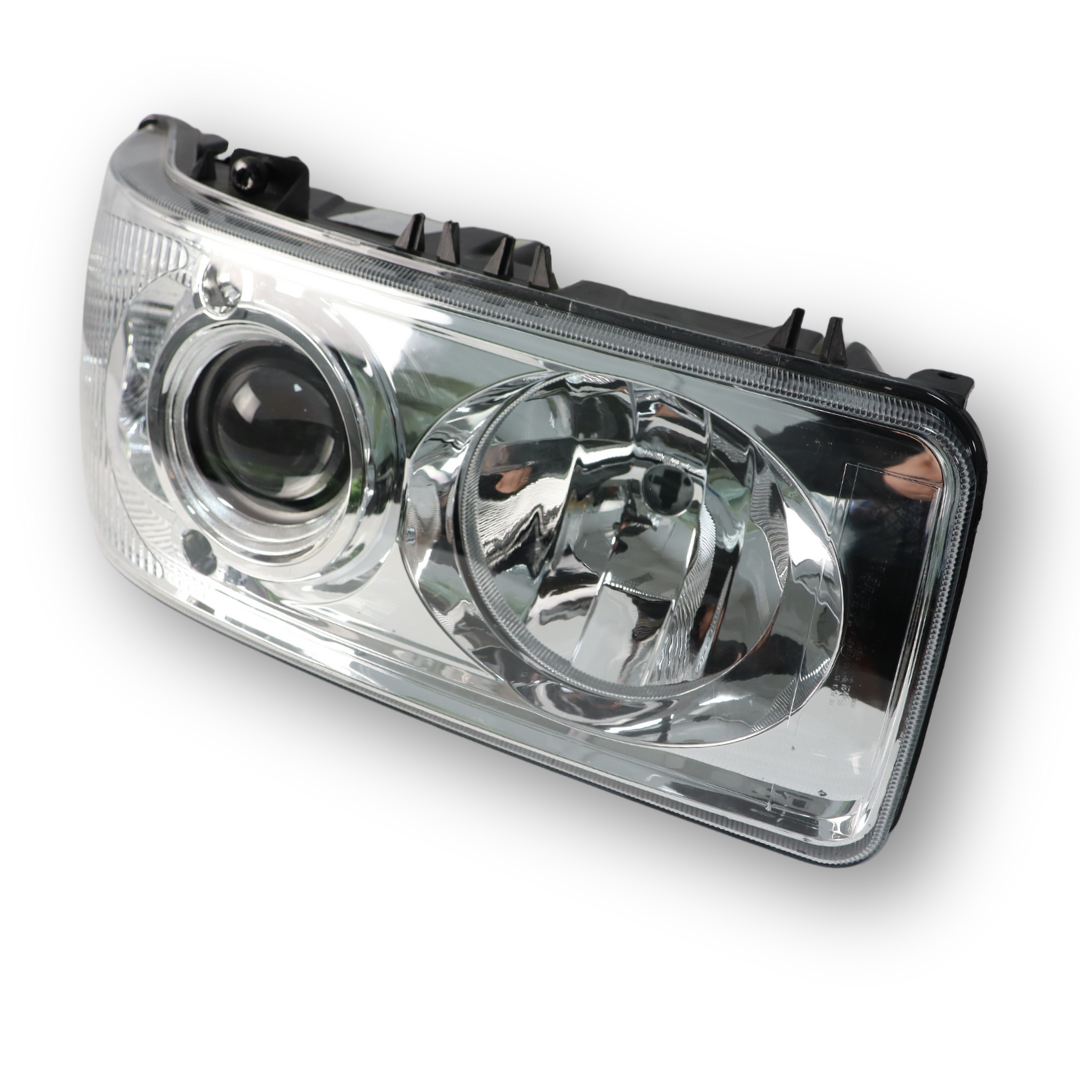 Фара DAF XF 95,105; CF 85 (2002-2013) с ксеноновой линзой, правая (HANLIN) Фара DAF XF 95,105; CF 85 (2002-2013) с ксеноновой линзой, правая (HANLIN)