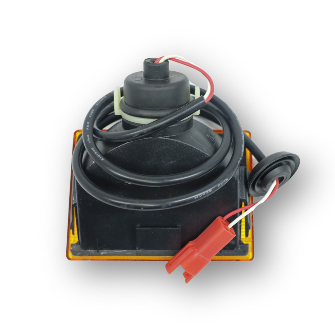 Фонарь габаритный солнцезащитного козырька Scania 3 до 1996г