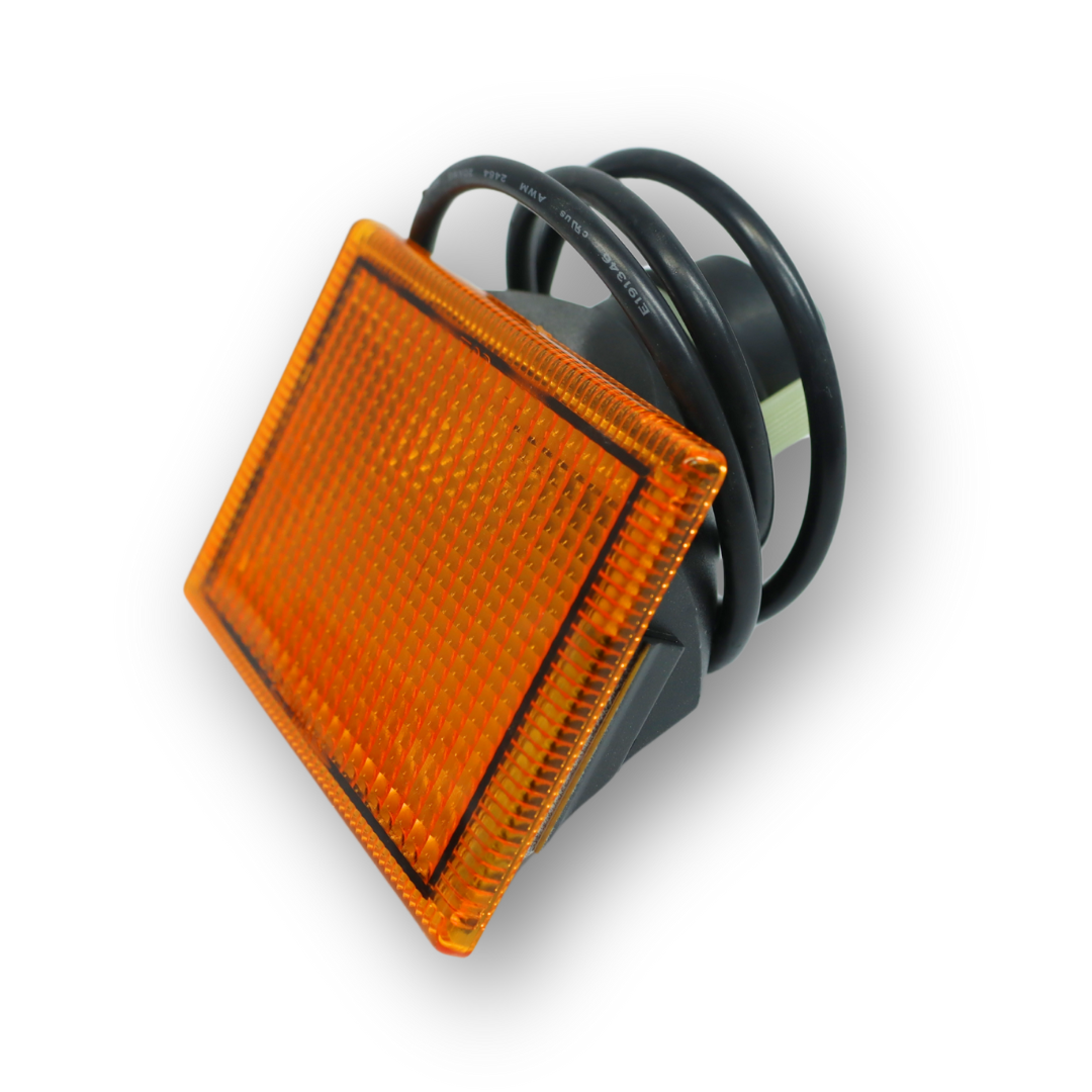 Фонарь габаритный солнцезащитного козырька Scania 3 до 1996г