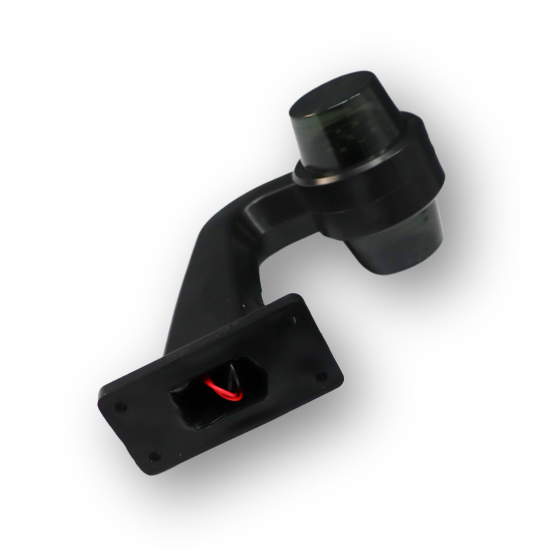 Фонарь габаритный рог LED кривой, 20 см, красно-белый «GRAPHITE» (FORMPLAS) Фонарь габаритный рог LED кривой, 20 см, красно-белый «GRAPHITE» (FORMPLAS)