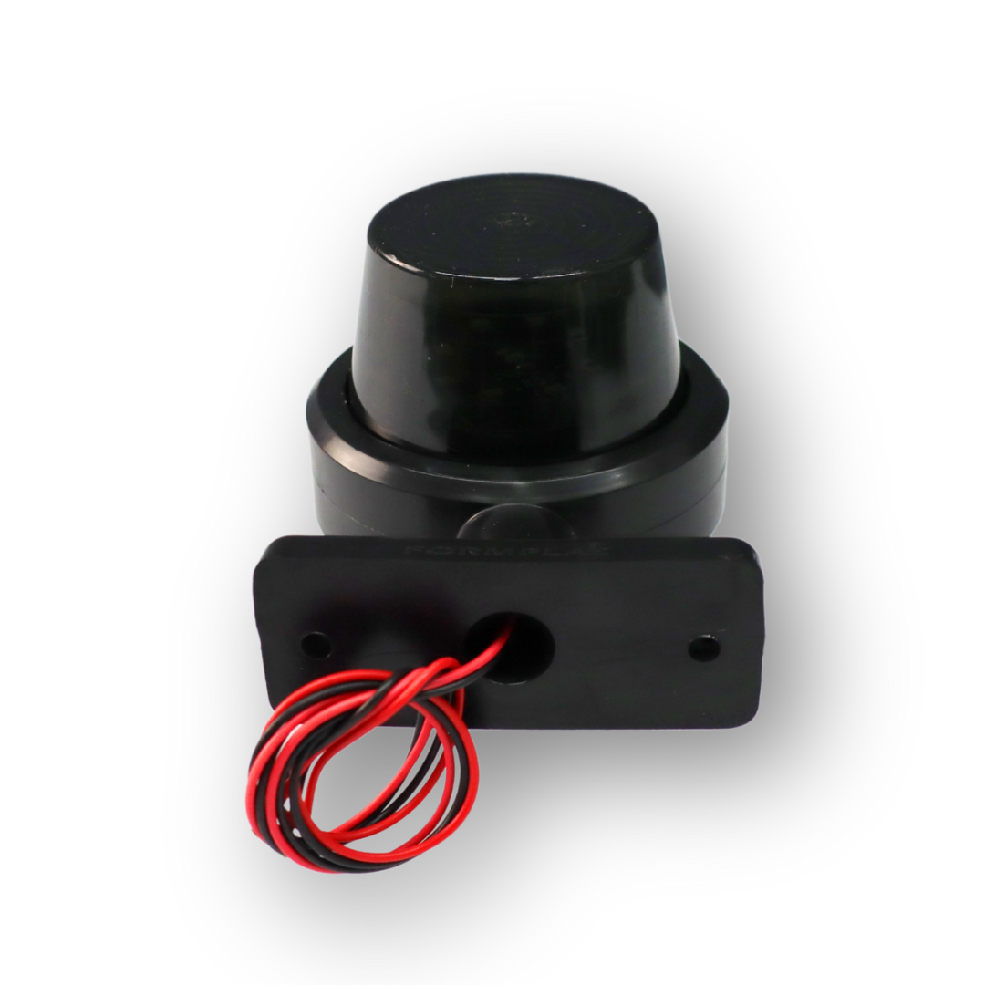 Фонарь габаритный рог LED 6 см красно-белый, «GRAPHITE» (FORMPLAS) Фонарь габаритный рог LED 6 см красно-белый, «GRAPHITE» (FORMPLAS)