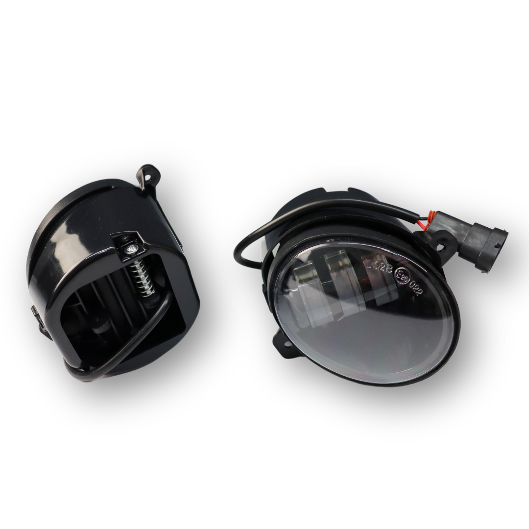 Фара противотуманная ВАЗ 2190 GRANDA LED (3 линзы ) (MRT) Фара противотуманная ВАЗ 2190 GRANDA LED (3 линзы ) (MRT)