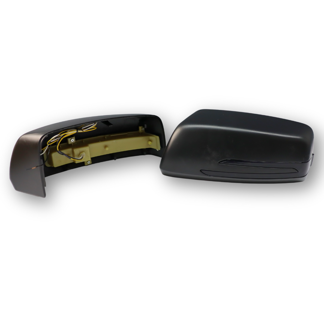 Накладки на зеркала с повторителем поворота в стиле AMG на Ниву Урбан Накладки на зеркала с повторителем поворота в стиле AMG на Ниву Урбан